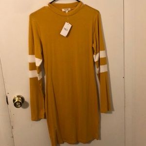 Mustard yellow T-shirt dress